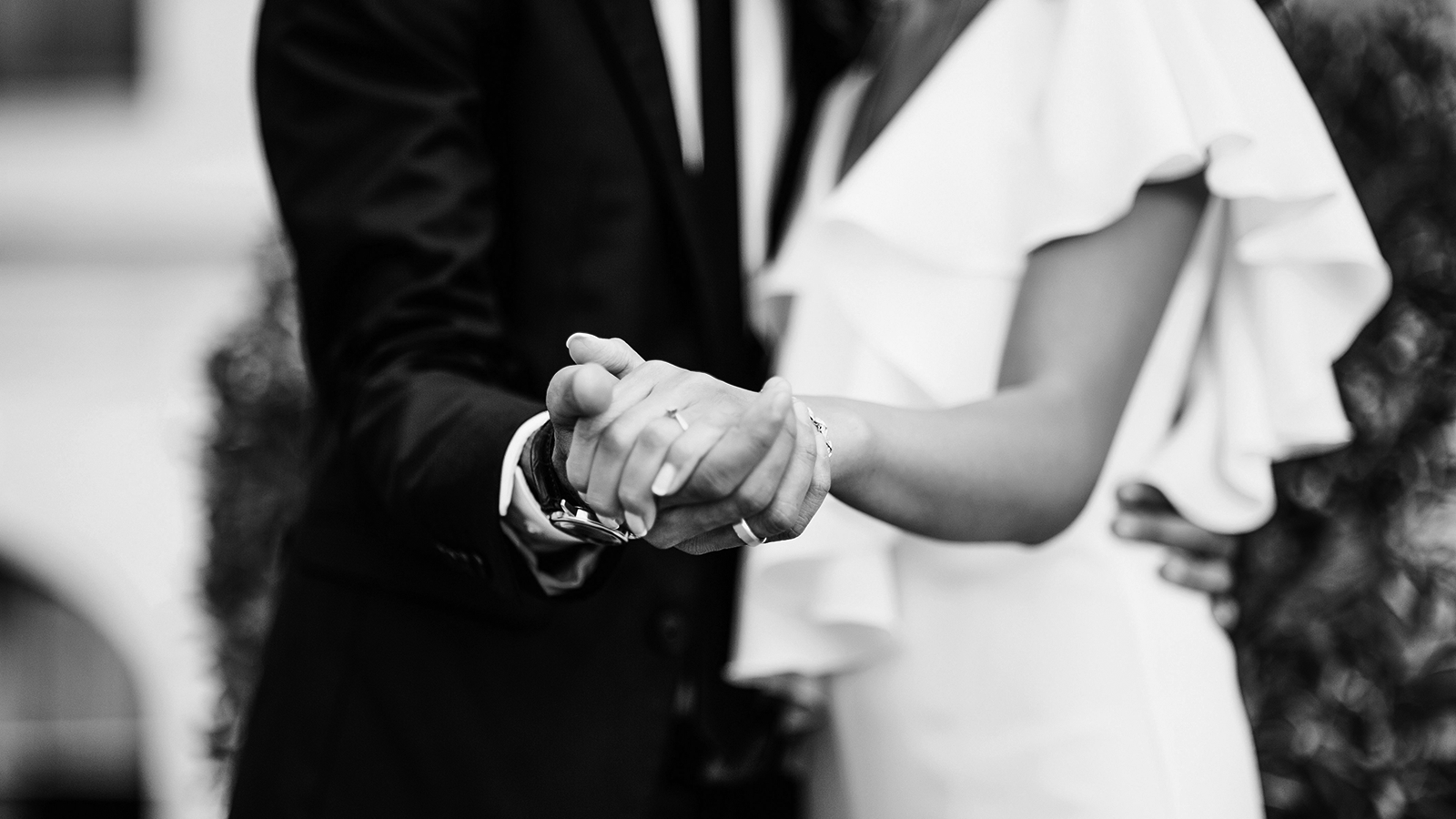6 Costly Mistakes Couples Make When Booking a DJ